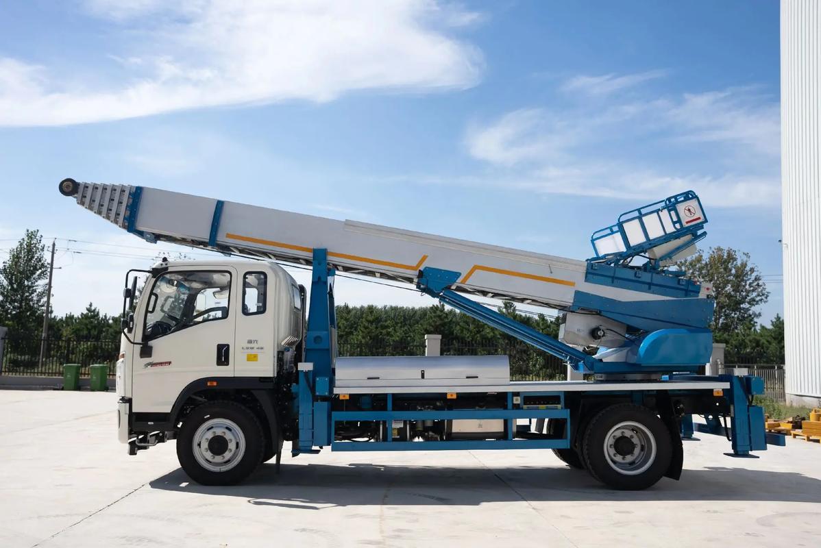 鱼台云梯上料车租赁费用