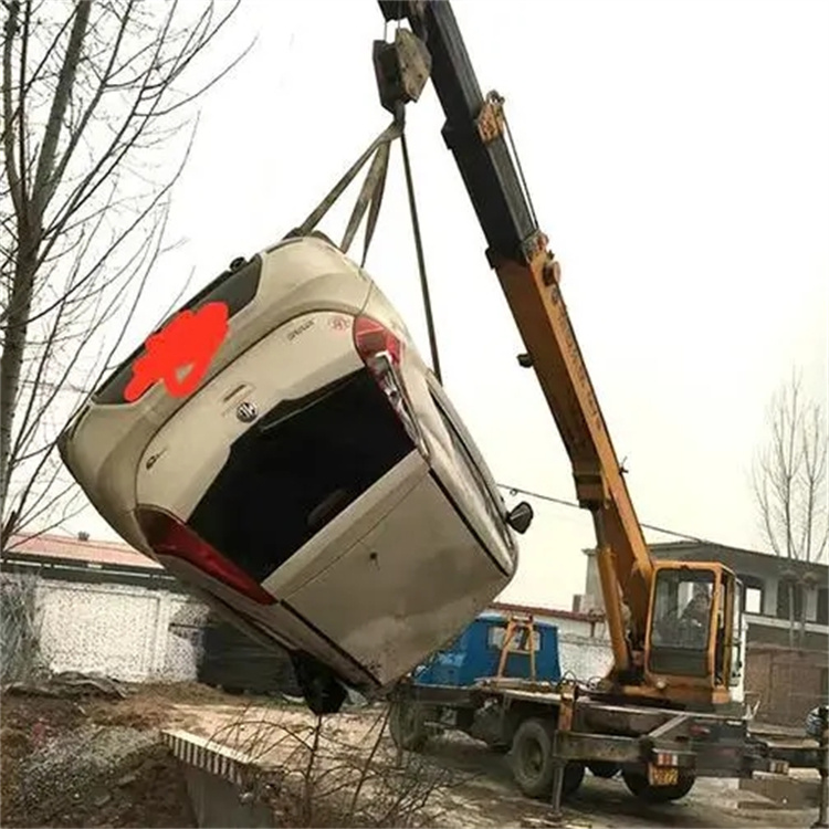 鱼台随时待命，吊车24小时道路救援服务全解析